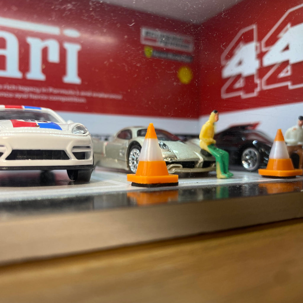 1:64 Mini Traffic Cones